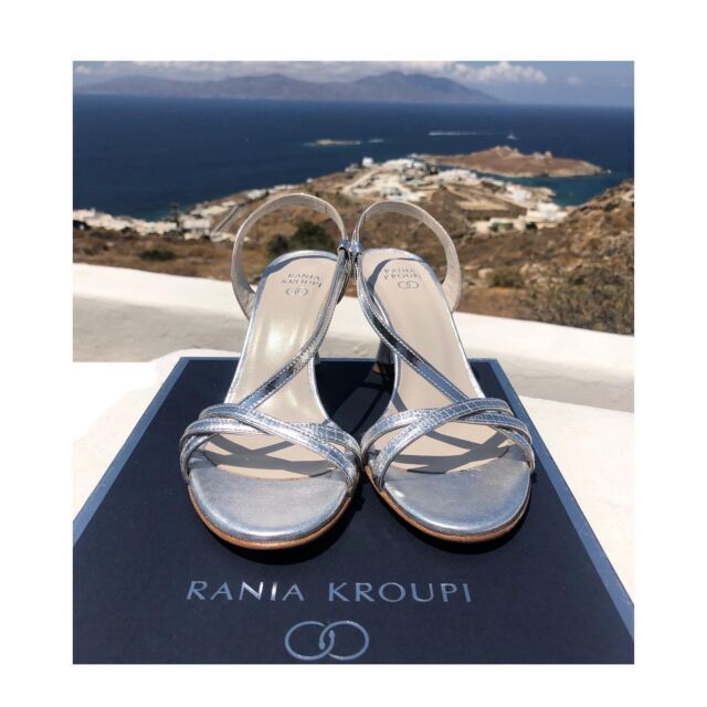 G R A C E  C.

G R A C E F U L L  S  a n d a l  s

#raniakroupishoes  #raniakroupiluxuryshoes 
#silversandals  #madeinathens #greekdesigner  #mykonos  #athens