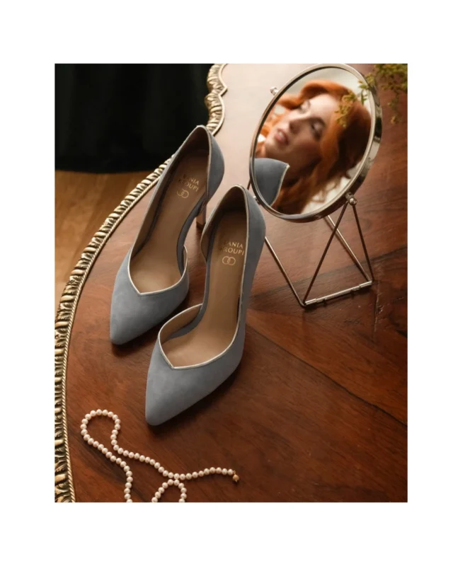 Something old
Something new
Something borrowed
Something light blue

A Victorian - era English rhyme for what a bride carries for good luck 

Light blue represents love, fidelity and purity

As our beautiful bride

Photo credits @manioros_dimitris